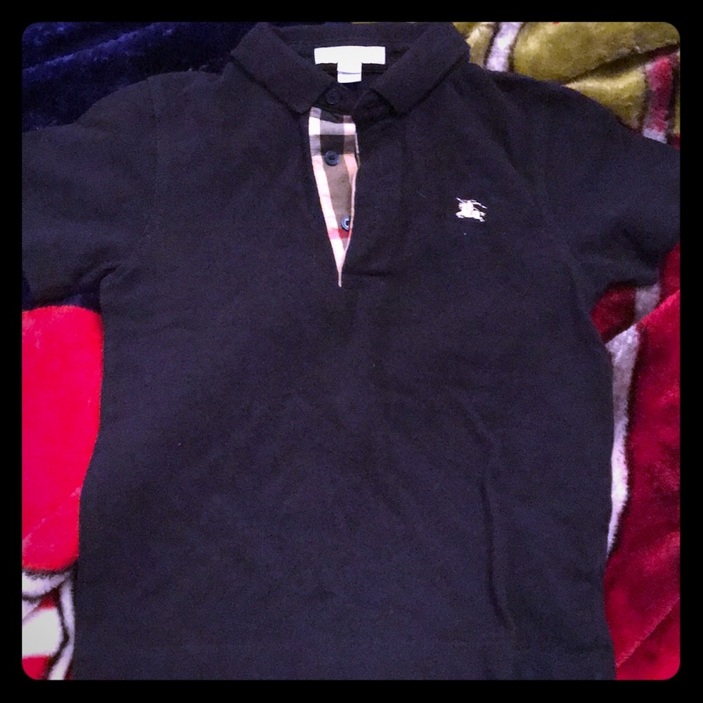 Burberry polo navy color